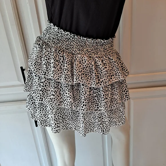 Peach Love California Black and White Skirt - Picture 5 of 8